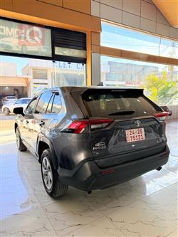 تۆیۆتا ڕاڤ 4